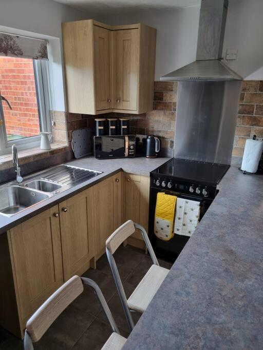 41 Mortimer Drive, Ideal Location Near Ludlow Orleton 外观 照片